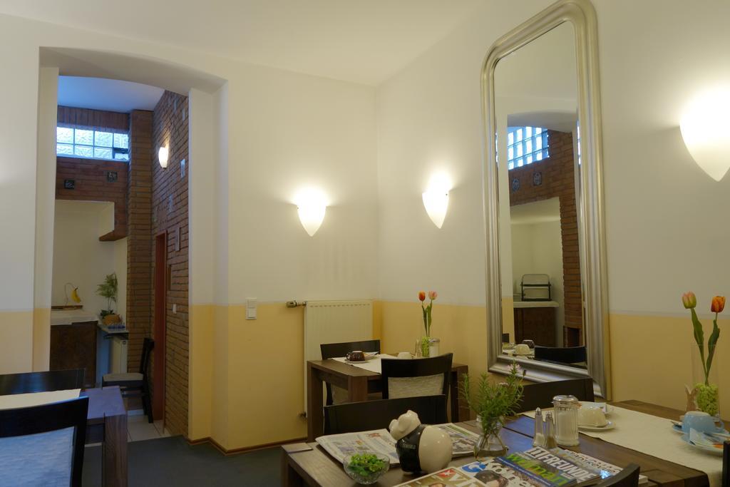 Pension Am Helenenwall Cologne Exterior photo